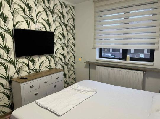 Inchiriere apartament 3 camere zona Republicii - Photo 1