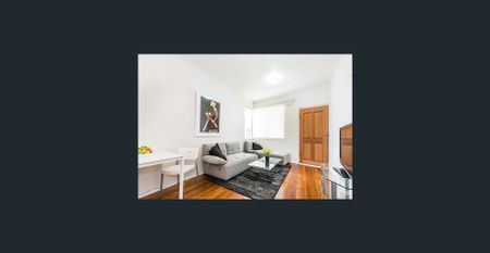 MORDIALLOC BAYSIDE & VILLAGE LIFESTYLE! - Photo 2