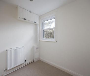 1 bedroom semi-detached house to rent - Photo 4