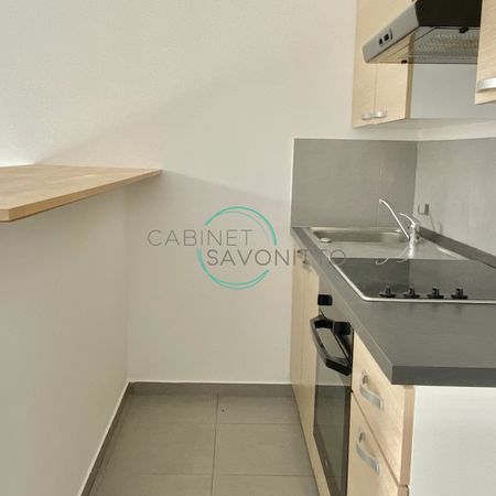 Location Appartement 1 pièce 26m² MARSEILLE 1er - Photo 3