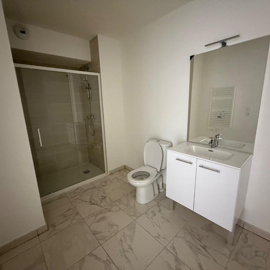 location Appartement T2 DE 46.6m² À CASTELGINEST - Photo 1