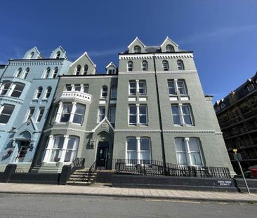 4 bedroom flat to rent - Photo 6