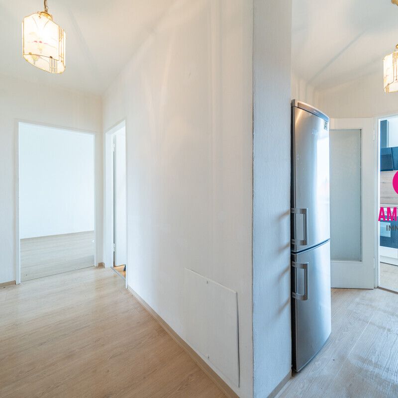 3 Zimmer, Südloggia, Parkplatz – und endlich ein Grundriss ohne verschenkten Platz - Photo 1