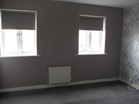 3 bedroom semi-detached house to rent - Photo 3