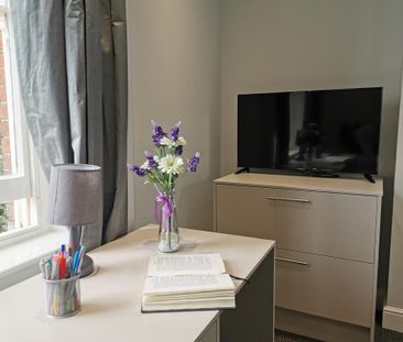 1 bedroom in a house share to rent - Photo 3