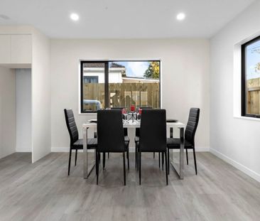 Stylish & Brand New In Central Papatoetoe - Photo 6