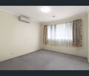 1/323 Thompsons Road, Templestowe Lower, Vic 3107 - Photo 2