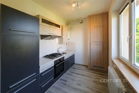 Pronájem bytu 2+kk, se zasklenou lodžií, Třinec, ul. Štefániková - Photo 2