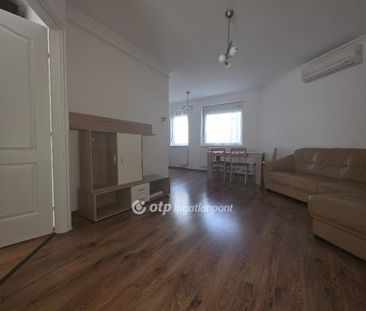 Belváros, Veszprém, 8500, Pápa - Fotó 1