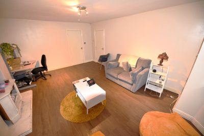 1 bedroom Flat in Flat A, Leeds - Photo 5