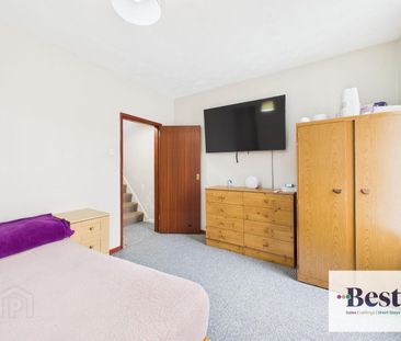 5 Victoria Street, BT388AQ, Carrickfergus - Photo 3