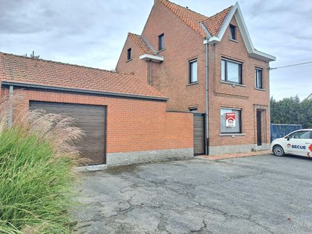 Ruime woning te huur in Hulste met 3 slaapkamers en garage - Foto 2