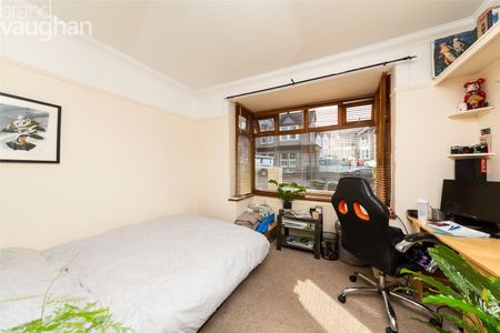 5 bedroom semi-detached maisonette to rent - Photo 4