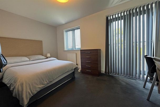 4 bedroom house to rent - Photo 1