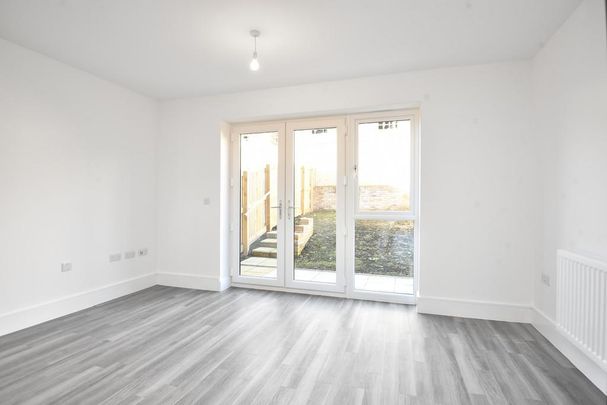 2 bedroom semi-detached house to rent - Photo 1