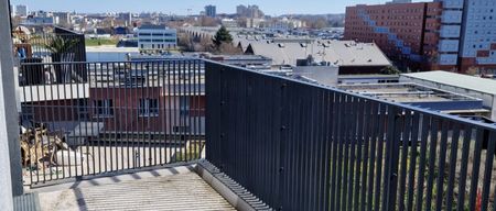 Appartement • La Plaine-Stade de France - Photo 2