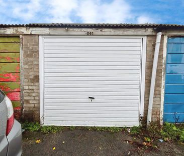 2 bedroom ground floor flat to rent - Photo 5