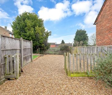 3 bedroom terraced house to rent - Photo 6