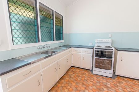 1/119 Eyre Street, North Ward QLD 4810 - Apartment For Rent | Domain - Photo 4