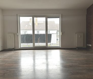 Lichtdurchflutete 3-Zimmer Wohnung mit Balkon im Herzen von Gevelsberg - Foto 4