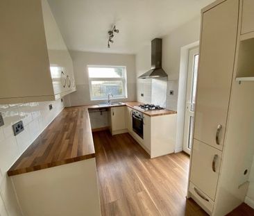 Raby Park Road, Neston - Photo 4