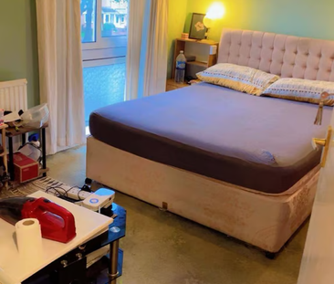 1 bedroom in a house share to rent - Photo 6