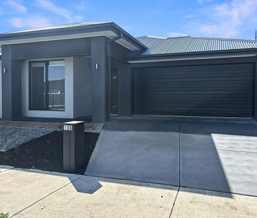 100 Molesworth Crescent, Donnybrook VIC, Belconnen - Photo 5