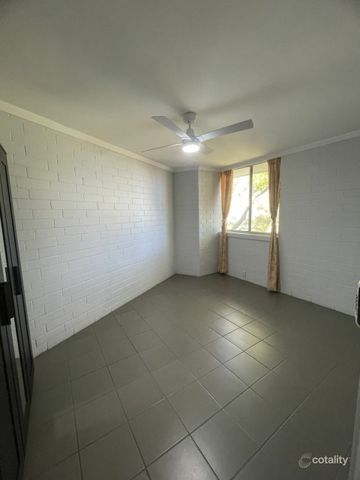 Modern, low-maintenance living in the heart of Wembley - Photo 5