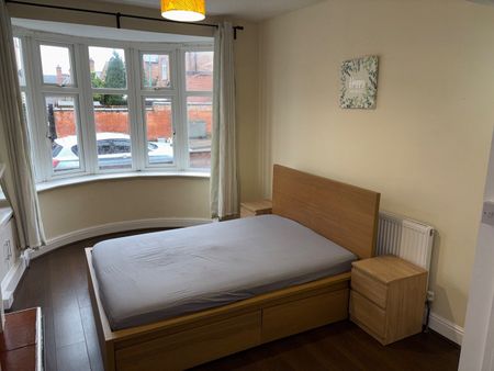Room in a Shared House, Ivanhoe Street, LE3 - Photo 3