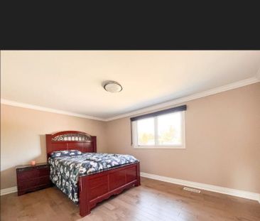 For Lease - 4 Dingley Court, Ajax, Ontario - Photo 2