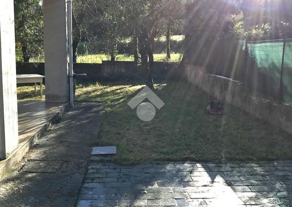 Casa indipendente in affitto