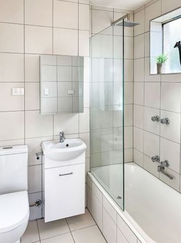 10/113 Devonshire Road, Sunshine VIC 3020 - Photo 4