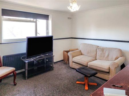 4 bedroom apartment to rent - Photo 2