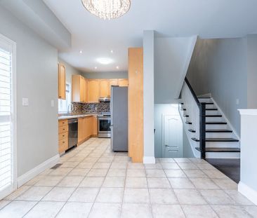 For Lease - 27 Panorama Way, Hamilton, Ontario - Photo 2