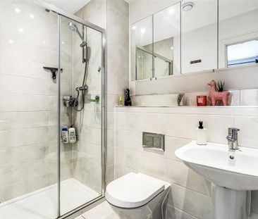 4 bedroom detached house to rent - Photo 1