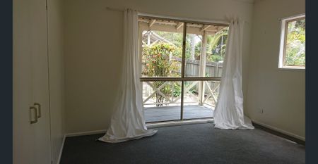 Coastal Family Living in Beautiful Peregian Beach - Photo 3