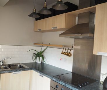 1 Bed Flat, Airedale House, LS13 - Photo 4