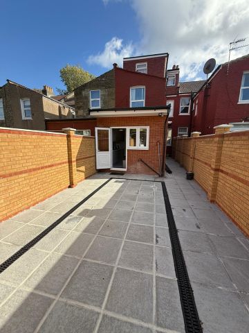 Room in a Shared House, Arnold Road, N15 - Photo 4