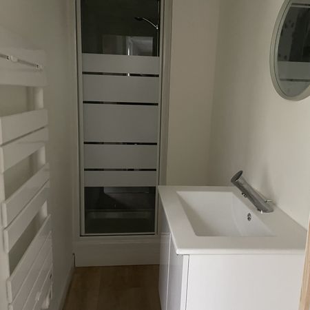 Location Appartement 2 pièces 23m² MAUZE SUR LE MIGNON 79210 - Photo 3