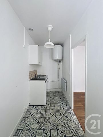 Location Appartement 1 pièce 23m² MELUN 77000 - Photo 2