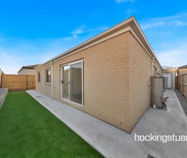 16 Commonwealth Circuit, Donnybrook. - Photo 1