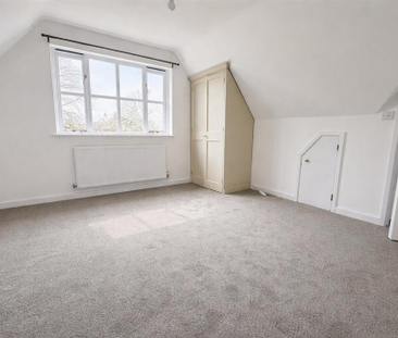 3 bedroom detached house to rent - Photo 2