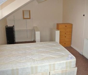 2 Bed - 9 Beamsley Place, Hyde Park, Leeds - LS6 1JZ - Student - Photo 5