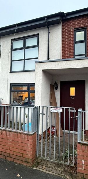 3 bedroom house to rent Bilsborrow Road, Manchester, M14 - Photo 1