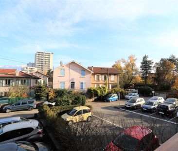 Location Appartement 2 pièces 52m² GRENOBLE 38100 - Photo 1