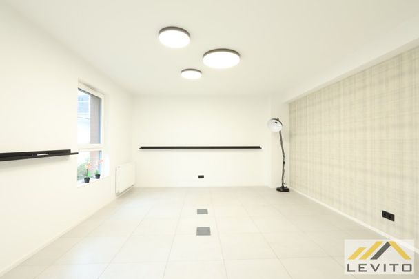 os. Królowej Bony, Górnych Wałów, 23a, 44-100 - Photo 1