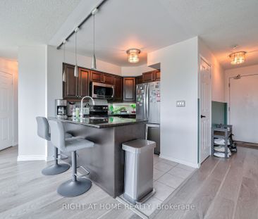 For Lease - 18 Valley woods Road Unit# 813, Toronto, Ontario - Photo 6