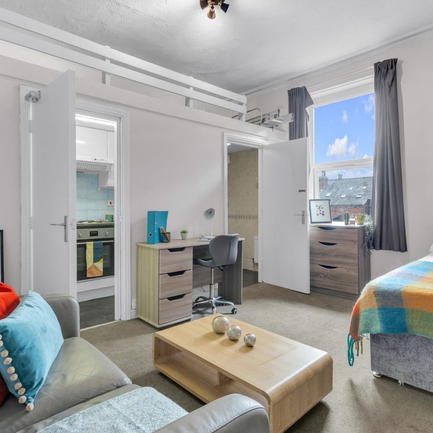 229 HYDE PARK ROAD Leeds - LS6 1AH - Photo 1