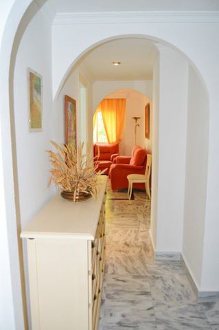 Ground Floor Apartment in Nueva Andalucía - Photo 4