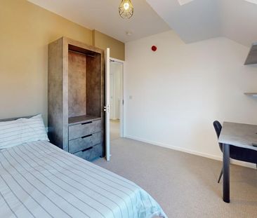 1 bedroom in a house share to rent - Photo 4